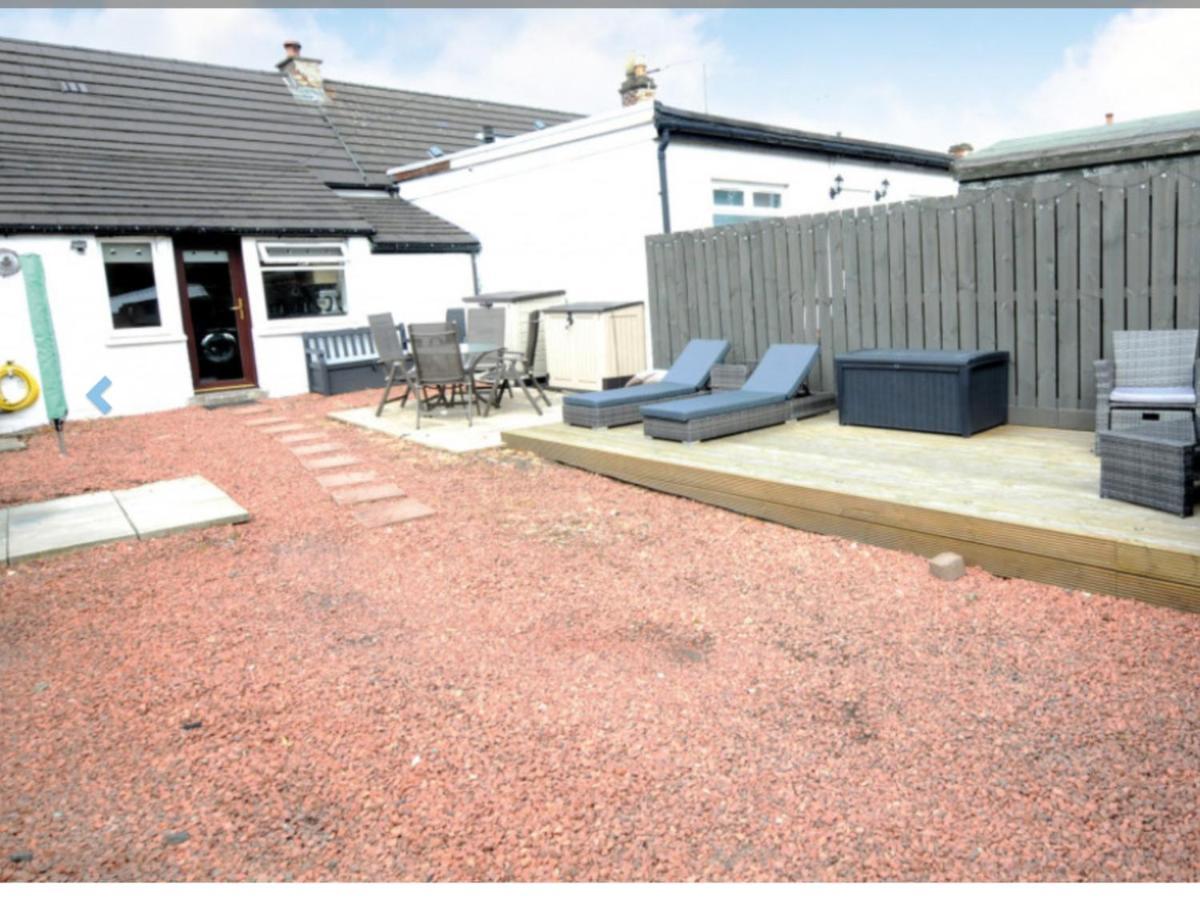 Cheerful One Bedroom Cottage With Parking Space. Glasgow Dış mekan fotoğraf