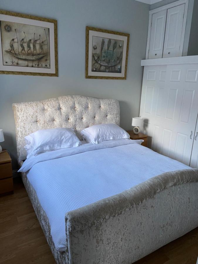 Cheerful One Bedroom Cottage With Parking Space. Glasgow Dış mekan fotoğraf